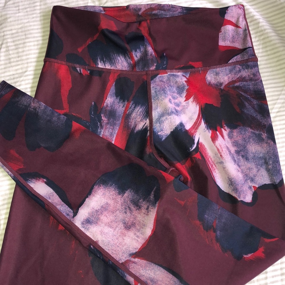 Super cute floral workout leggings